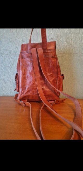 Mochila de Piel Artesanal Marrón
