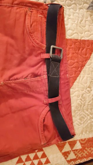 Pantaloni rossi con cintura XL 52