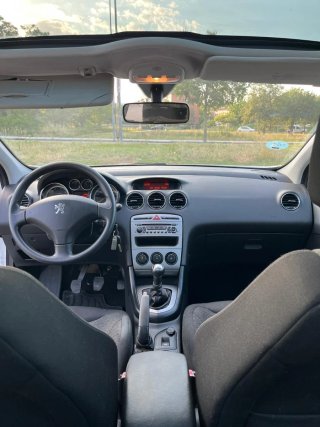 Peugeot 308 2012
