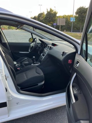 Peugeot 308 2012