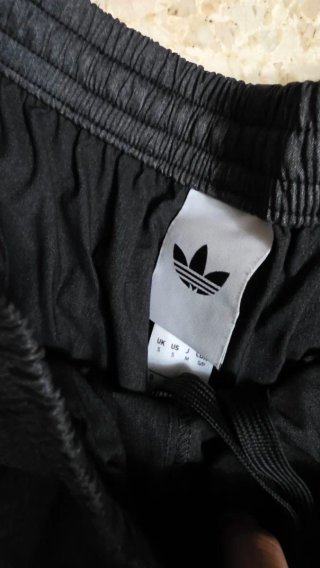 Adidas Baggy Shorts Talla M Negro