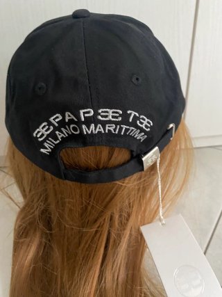 Cappello con visiera nero Papete