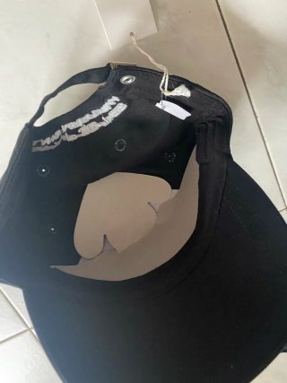 Cappello con visiera nero Papete