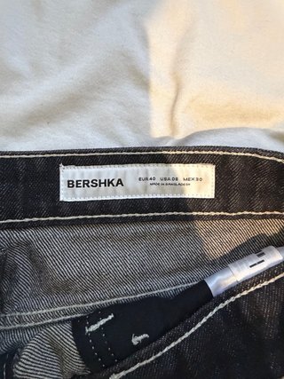 Bermudas Bershka negras