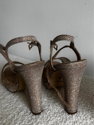 Sandalias Menbur con pedrería