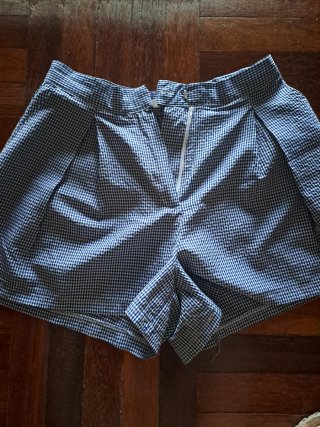 Pantalones cortos de cuadros azules y blancos