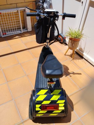 Patinete eléctrico con asiento