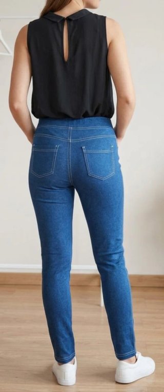 Completo donna: jeans e canotta
