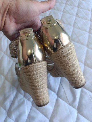 Sandalias Michael Kors Cuña Doradas Talla 37