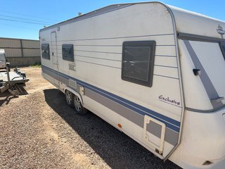 Caravana Hobby 27