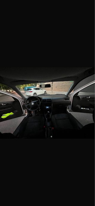 Volkswagen Golf 2000