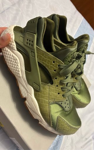 Zapatillas Nike Huarache Verde Militar