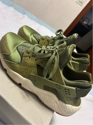 Zapatillas Nike Huarache Verde Militar