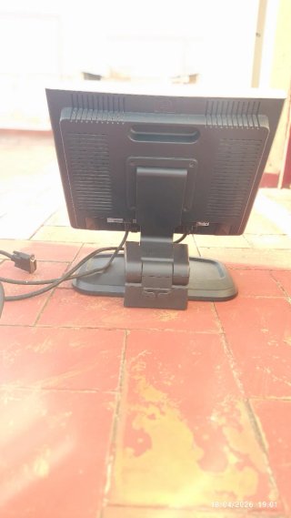 Monitor HP Plata y Negro