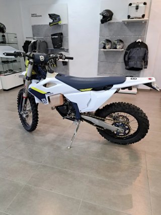 Husqvarna TE 125 2T Enduro Moto