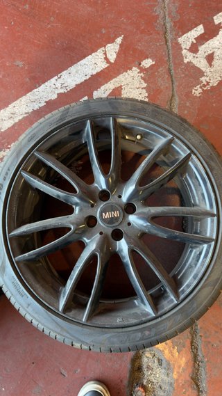 Llantas Mini 18 con neumáticos 215