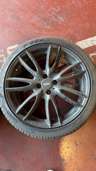 Llantas Mini 18 con neumáticos 215