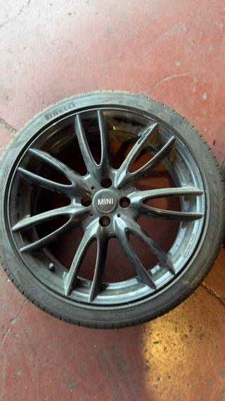 Llantas Mini 18 con neumáticos 215