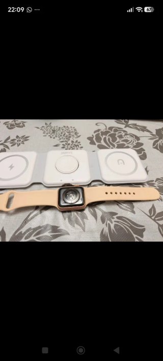 Apple Watch Beige/rosado + Cargador Inalámbrico