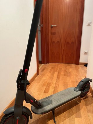 Patinete Eléctrico Negro