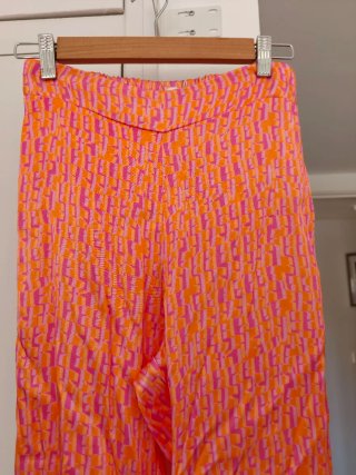 Conjunto americana y pantalón Estampado con etique