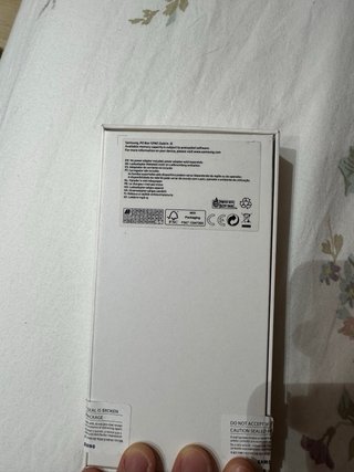 Samsung Galaxy S21 FE 5G en su caja