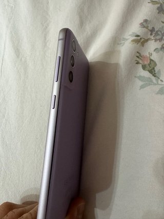 Samsung Galaxy S21 FE 5G en su caja