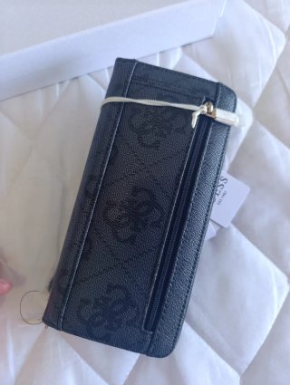 Cartera Guess Monograma Extra Grande Negra Nueva