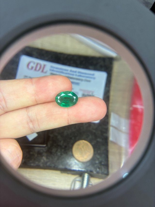 Esmeralda Muzo Natural 7.35 Ct
