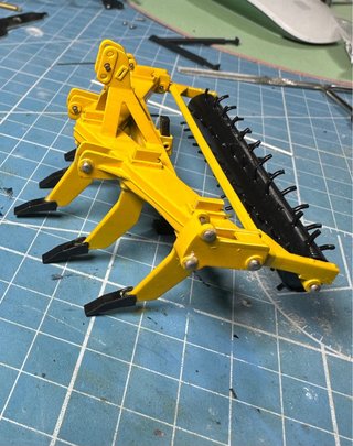 Subsolador 5 puas escala 1:32