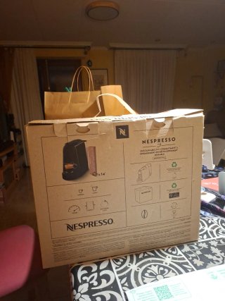 Cafetera Nespresso Roja Nueva