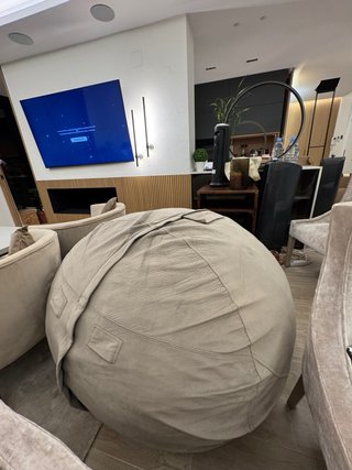 Puff Lovesac SuperSac Beige