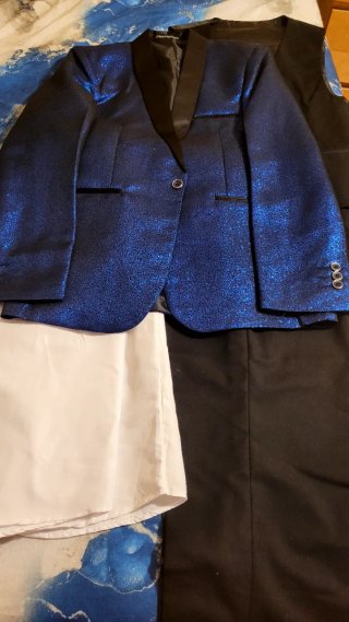 Traje azul brillante con chaleco negro talla 16