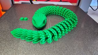 Serpiente articulada 3D verde