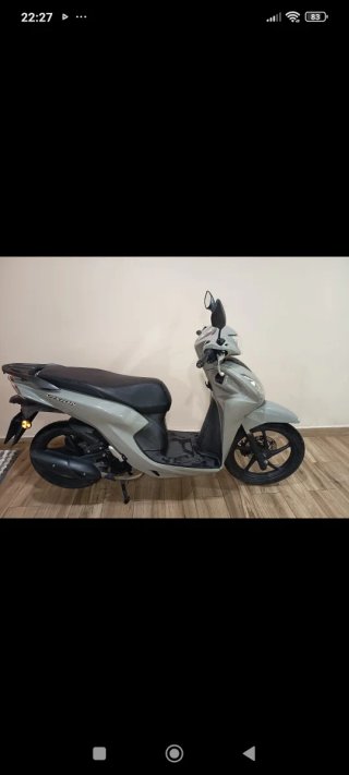 Honda Vision 110 Scooter Gris 22.000 km