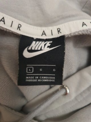 Sudadera Nike gris