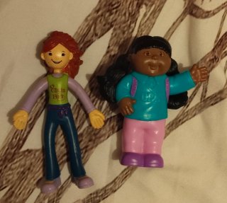 Muñecas 2000s Liza y Crk