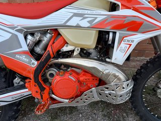 KTM 300 EXC Six Days Naranja/Blanca