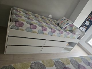 2 Camas  Ikea Blanca con Cajones y Estantería,