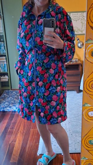 Vestido Kling floral tipo gabardina