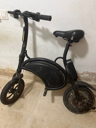 Bicicleta Eléctrica Plegable Negra