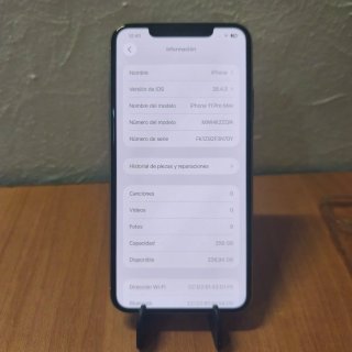 iPhone 11 Pro Max 256GB Bianco + Custodia + Cavo