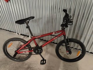 Bicicleta BMX Btwin X-Up Roja