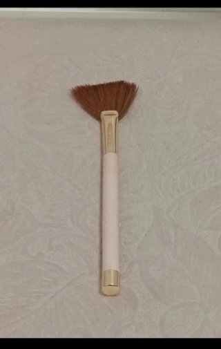 Brocha de maquillaje de Catrice