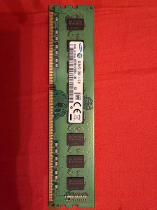 Samsung 8GB DDR3 PC3-12800U RAM