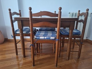 MESA COMEDOR o COCINA + SILLAS