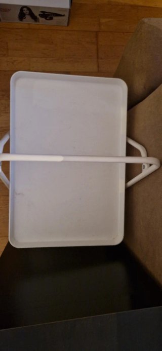 Mesa auxiliar IKEA blanca metálica