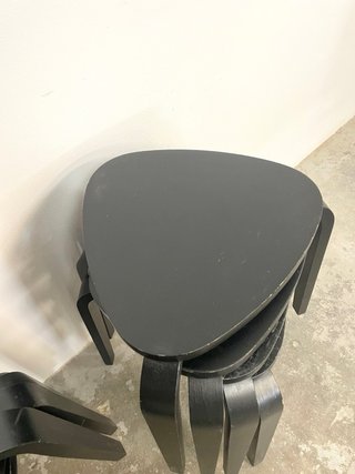 Taburetes Triangulares Ikea Madera Negra