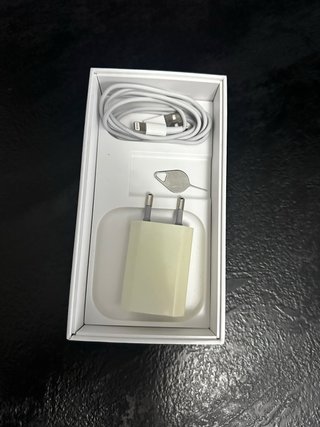 iPhone SE 32GB Plata para piezas.