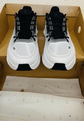 Zapatillas On Cloud Tilt Black/Ivory nueva